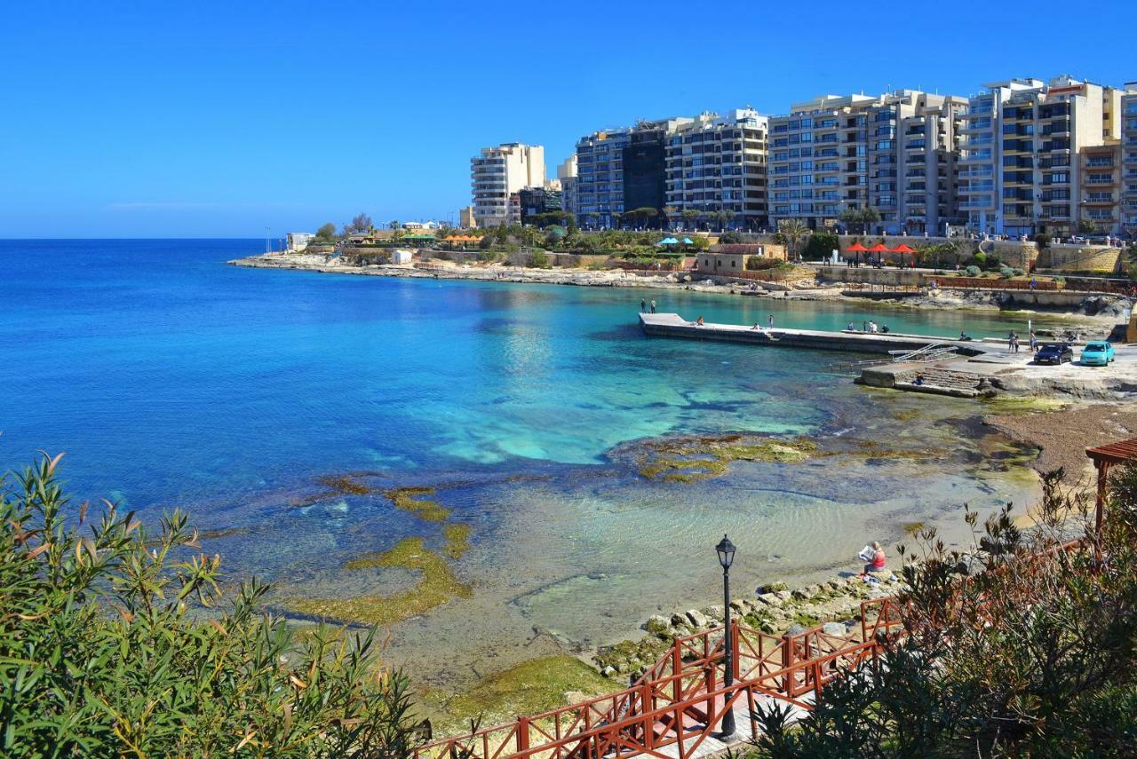 Spacious, Top Location Sliema Apartment Bagian luar foto