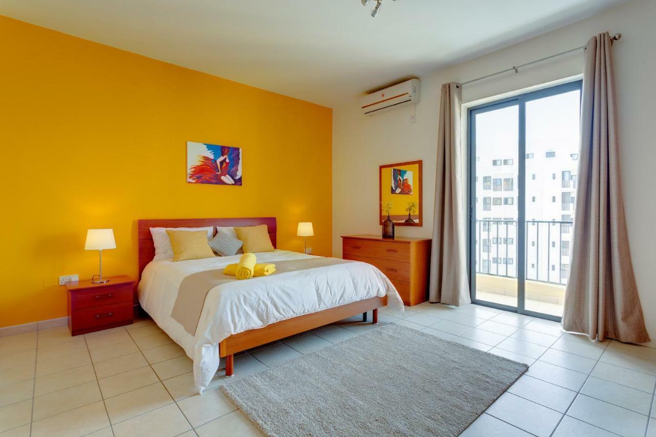 Spacious, Top Location Sliema Apartment Bagian luar foto